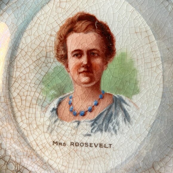 Share Mrs. Roosevelt Portrait Plate • Imperial China • Antique First Lady 6" Pla - Picture 2 of 6